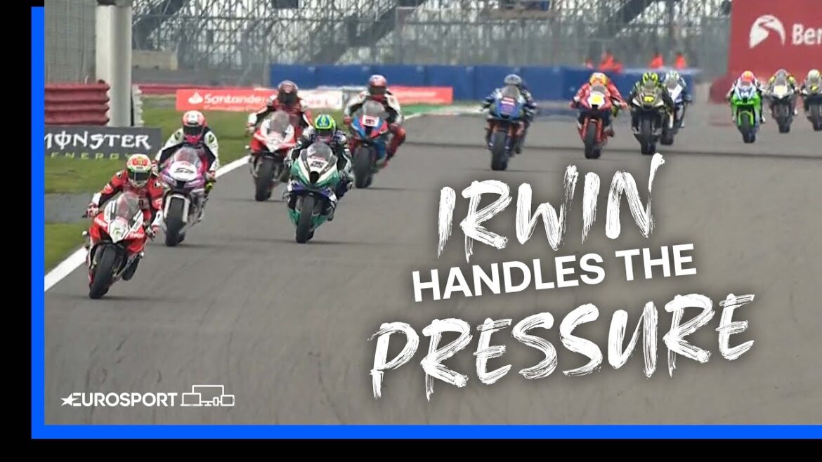 Irwin Holds Off Kent To Take Race 3 At Silverstone | British Superbike Championship 2023 | Eurosport Irwin Holds Off Kent To Take Race 3 At Silverstone | British Superbike Championship 2023 | Eurosport