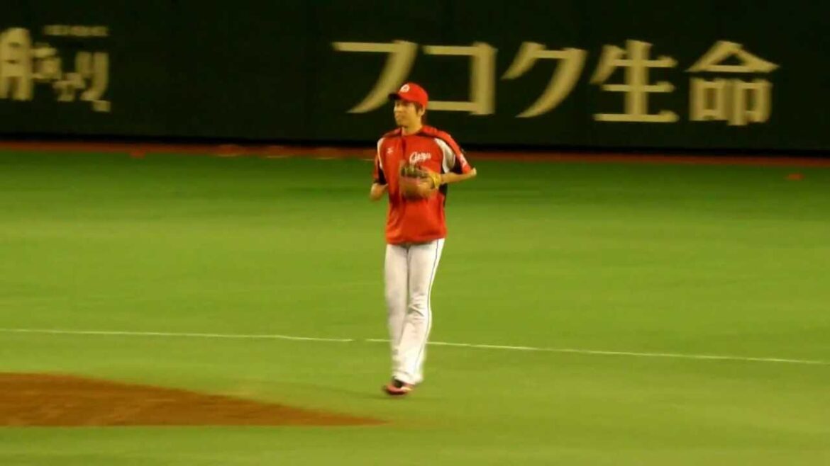 Hiroshima Carp Kenta Maeda defensive practice
