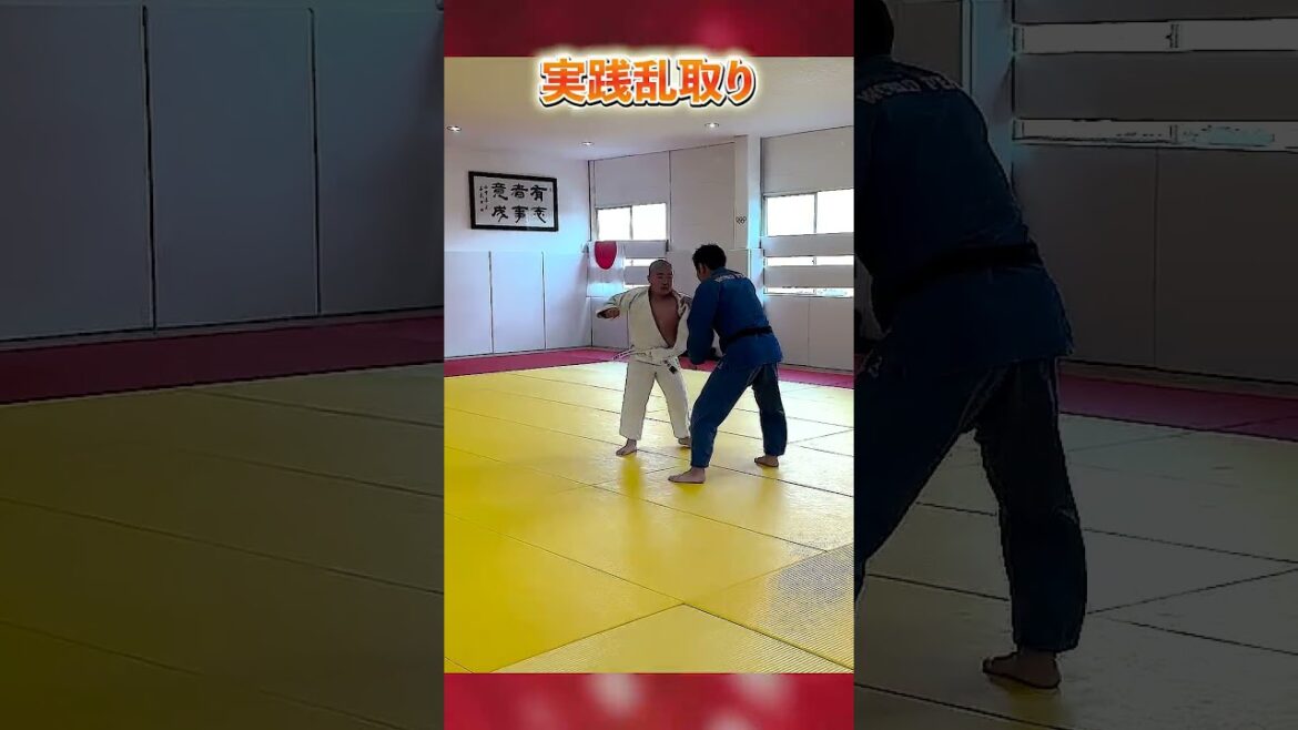 [Elementary school student's challenge]A cute elementary school student throws