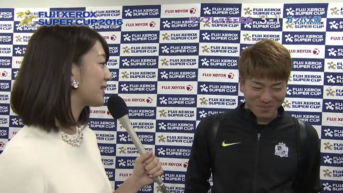Takuma Asano (Hiroshima) post-match interview[FUJI XEROX SUPER CUP 2016]