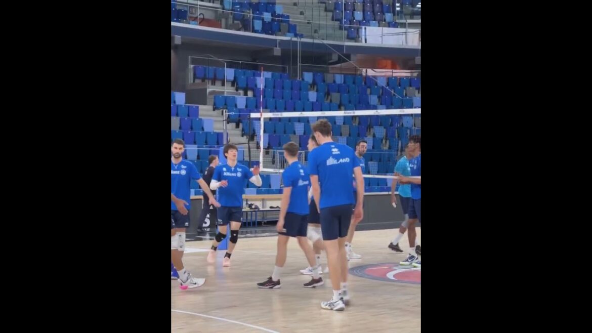 Friday Training | Pino in Pink Shoes | 07 April 2022