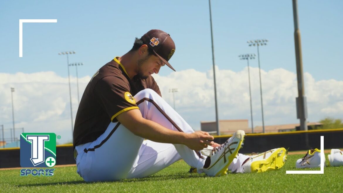 This is how Yu Darvish prepares before starting his game against the San Diego Padres This is how Yu Darvish prepares before starting his game against the San Diego Padres
