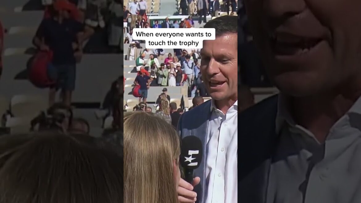 Everyone wants to feel like a winner 🏆🤣 #shorts #rolandgarros #rafaelnadal