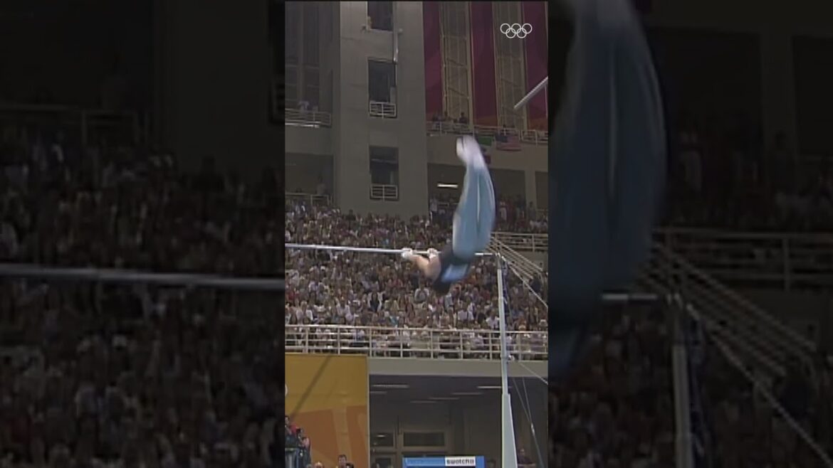 Igor Cassina's  🇮🇹 breathtaking high bar performance at Athens 2004