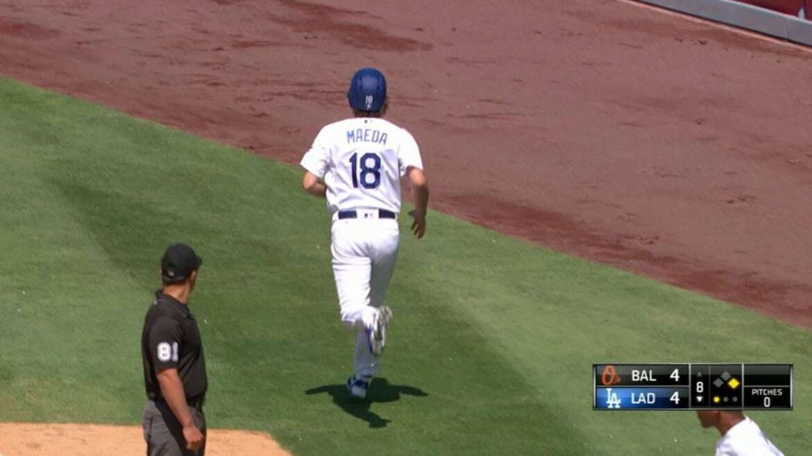 BAL@LAD: Maeda comes in to pinch-run at first base BAL@LAD: Maeda comes in to pinch-run at first base