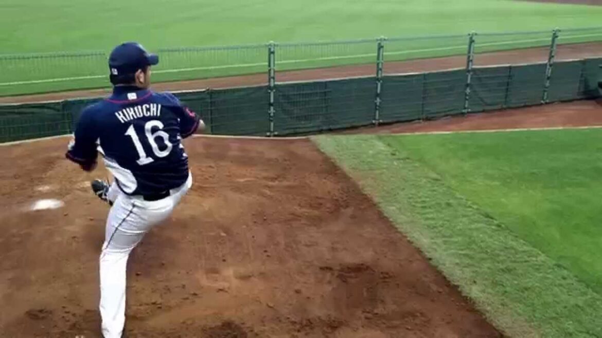 [Seibu Yusei Kikuchi]Pitching practice Dynamic form at close range