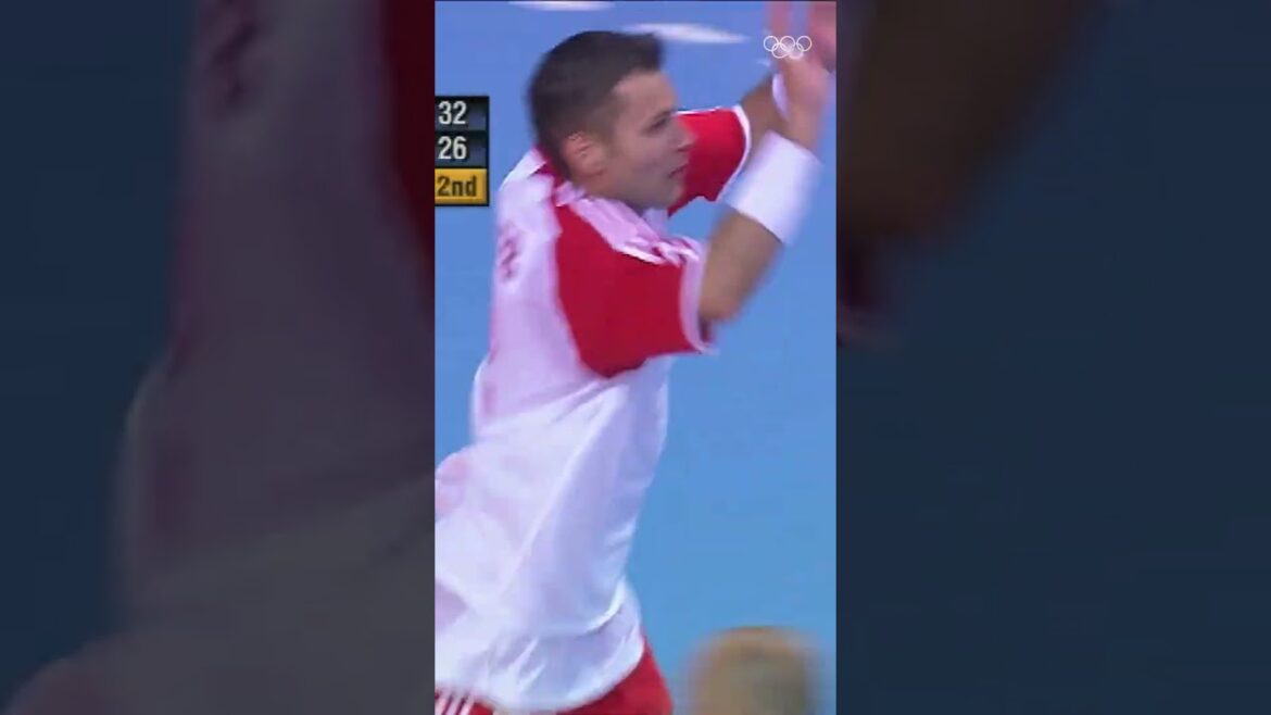 One of the most iconic goals in handball 👑 One of the most iconic goals in handball 👑