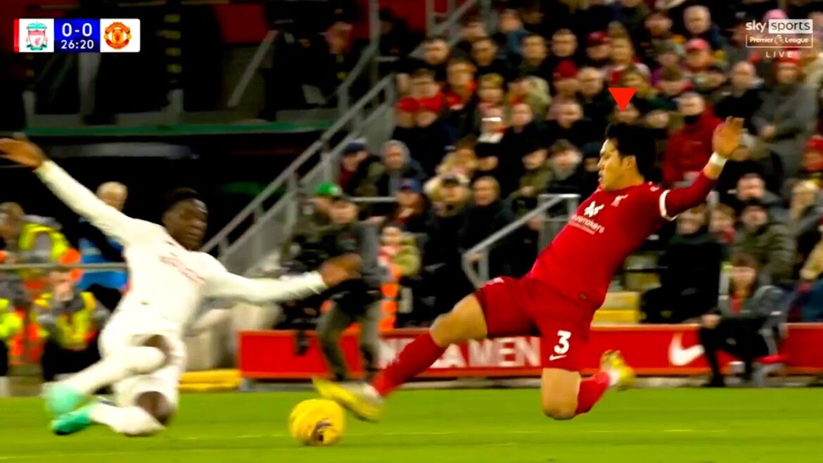 Wataru Endo Will Make Sure That The Midfield Area is Safe !