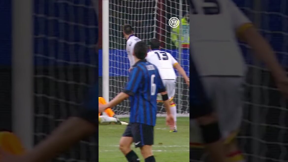 Nagatomo + Cambiasso = ⚽✨ #IMInter #Short Nagatomo + Cambiasso = ⚽✨ #IMInter #Short