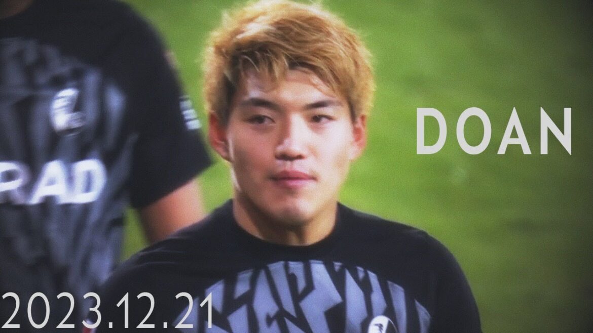 Ritsu Doan scores the first goal with a stunning one-touch pass! He also got a PK from his dribbling breakthrough! December 21st latest touch collection Ritsu Doan scores the first goal with a stunning one-touch pass! He also got a PK from his dribbling breakthrough! December 21st latest touch collection