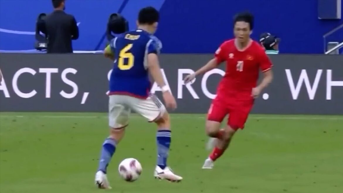 This is what happens when Wataru Endo gets serious against Vietnam This is what happens when Wataru Endo gets serious against Vietnam