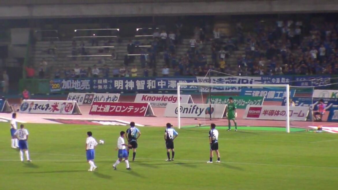 [Congratulations ☆ 100th J1 appearance]GK Eiji Kawashima's great performance - PK edition