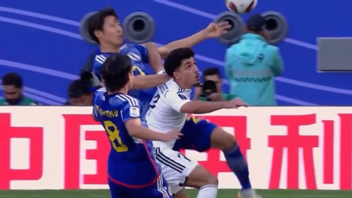 Hiroki Ito does a knee kick that would work in K-1. Hiroki Ito does a knee kick that would work in K-1.