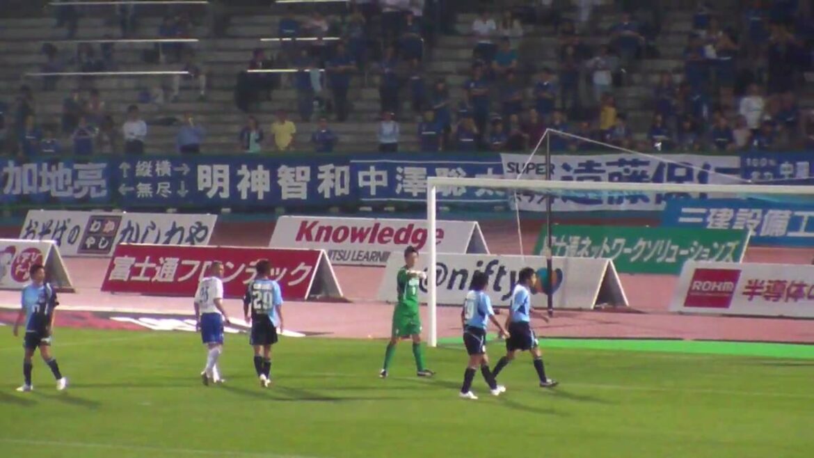 [Congratulations ☆ 100th J1 appearance]GK Eiji Kawashima's great performance - FK edition