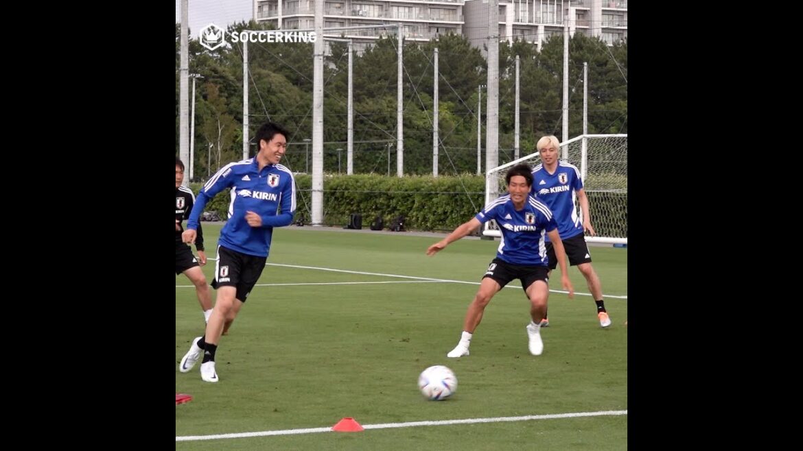 #Daichi Kamata x #Genki Haraguchi Are they good friends with the German team?  #Japan National Team #daihyo #SamuraiBlue #Bundesliga #Shorts