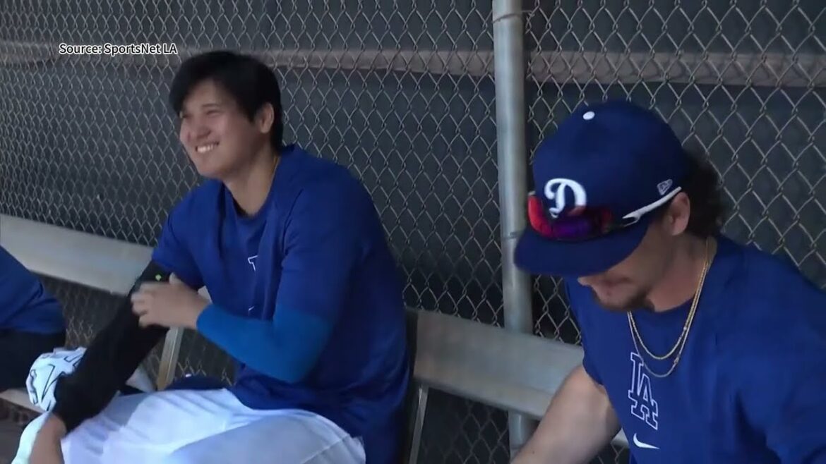 Shohei Ohtani poses, takes some swings as Dodgers prep for first game of spring 大谷翔平 MLB