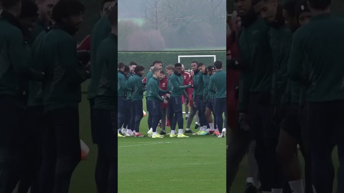 ❤️ Arsenal players welcome Takehiro Tomiyasu back into training #shorts  #arsenal #championsleague