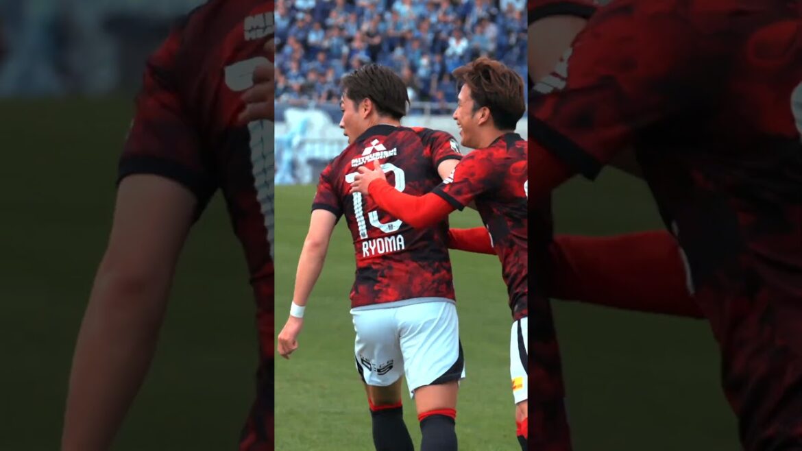 [First goal after joining]Ryoma Watanabe's skillful shot from Hiroki Sakai's pinpoint cross hits the net #Urawa Reds #j League #urawareds #soccer