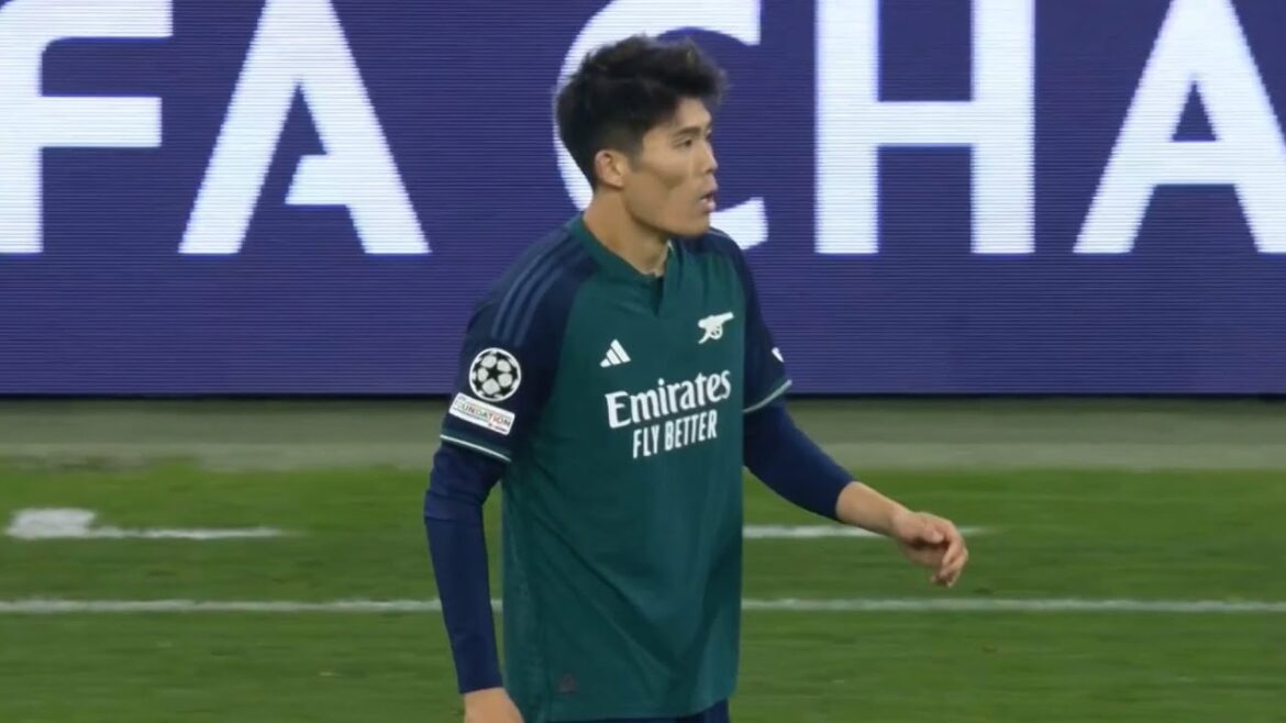 This is what happens when Takehiro Tomiyasu gets serious against Bayern This is what happens when Takehiro Tomiyasu gets serious against Bayern