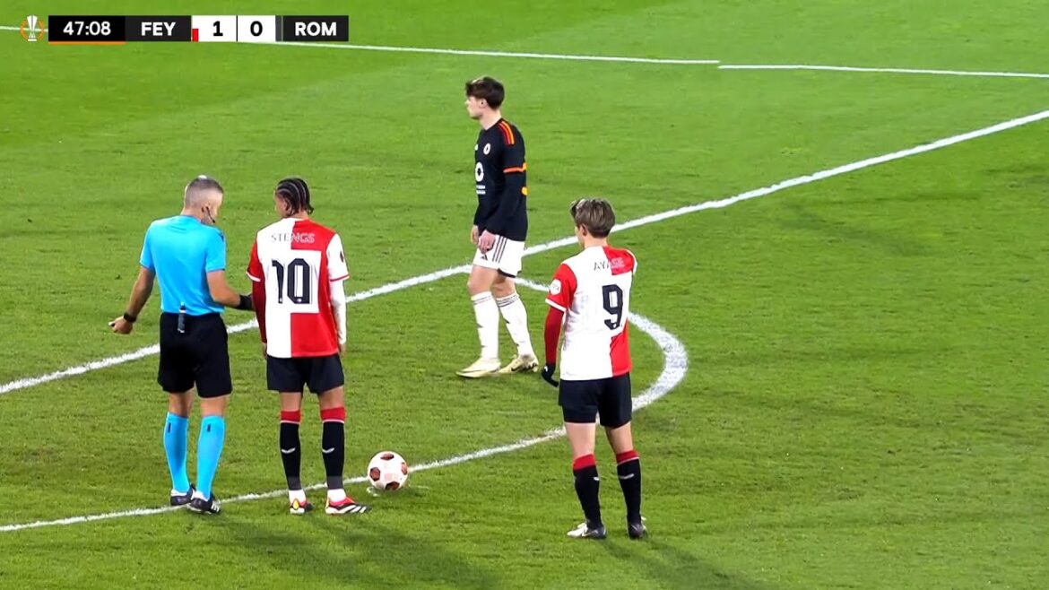 This is how Ayase Ueda played against a top team like Roma.