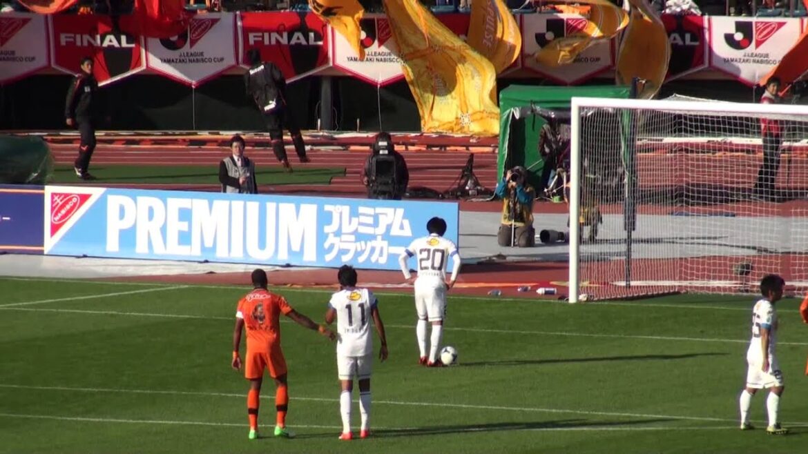 Gaku Shibasaki’s opening penalty kick | 2012 Navi Cup Final Shimizu 1-2 Kashima | Kashima Antlers Gaku Shibasaki's opening penalty kick | 2012 Navi Cup Final Shimizu 1-2 Kashima | Kashima Antlers
