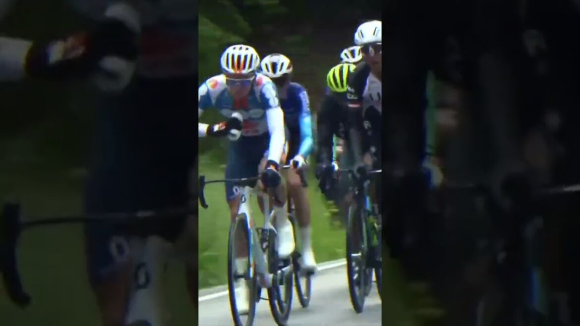 😡What do we think Rafał Majka is saying here? 😡What do we think Rafał Majka is saying here?