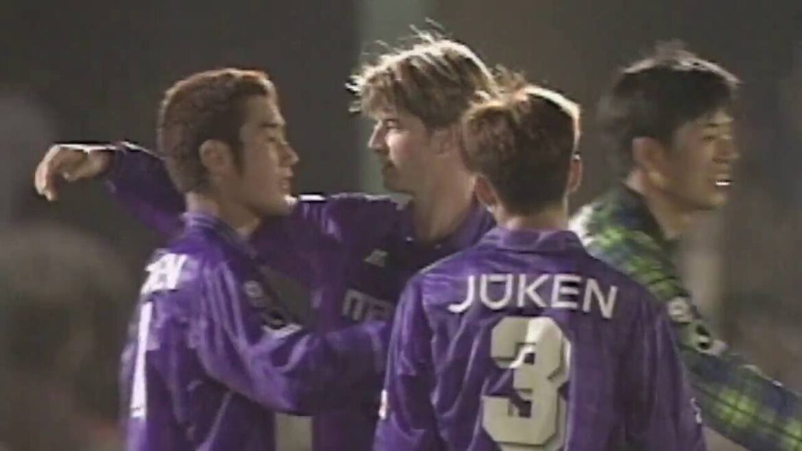 Hiroshima wins comfortably against Fukuoka thanks to goals from Moriyasu![MatchArchive1996]