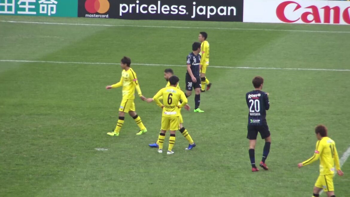 Ritsu Doan shows his presence in a short time on the court 5 March 2017 J-League Kashiwa Reysol 1-3 Gamba Osaka Ritsu Doan shows his presence in a short time on the court 5 March 2017 J-League Kashiwa Reysol 1-3 Gamba Osaka