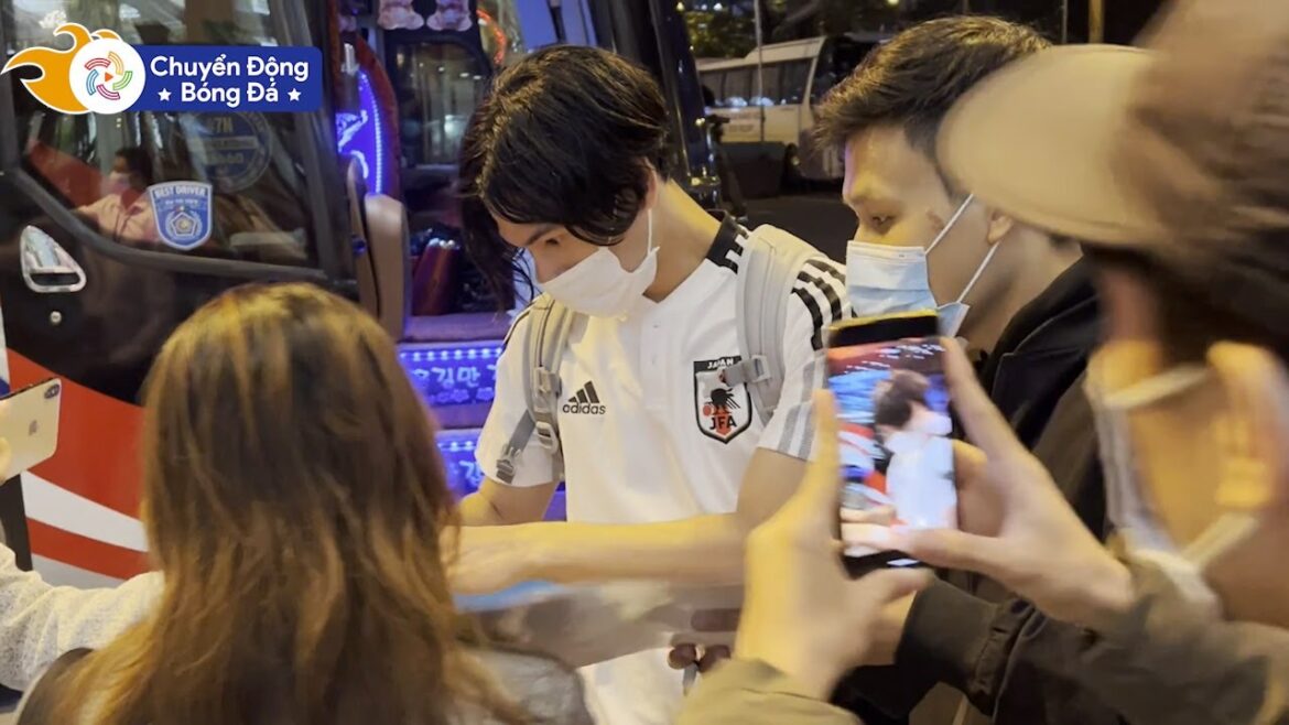 Crazy about Minamino but this female fan gets the basics wrong |  Motion TV