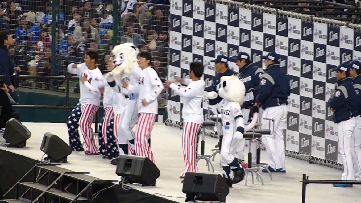 20181123 Pitcher Yusei Kikuchi is sent off to the USA by "Den PUMP"[Only the last part]Lions fans' impressions