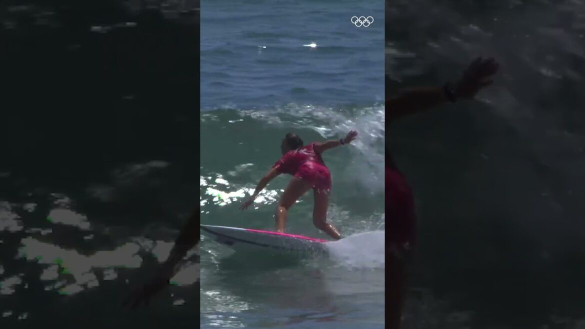 Any surfing fans over here? 🏄🏄‍♀️ Carissa Moore's performance at Tokyo 2020 🤙