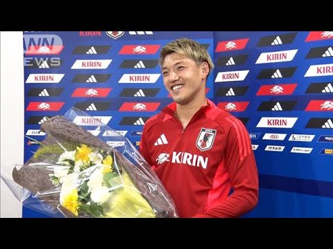 Japan’s national soccer team advances to the final two matches of the second round of Asian qualifying! Presenting a bouquet of flowers to Ritsu Doan who announced his marriage (June 4, 2024) Japan's national soccer team advances to the final two matches of the second round of Asian qualifying! Presenting a bouquet of flowers to Ritsu Doan who announced his marriage (June 4, 2024)