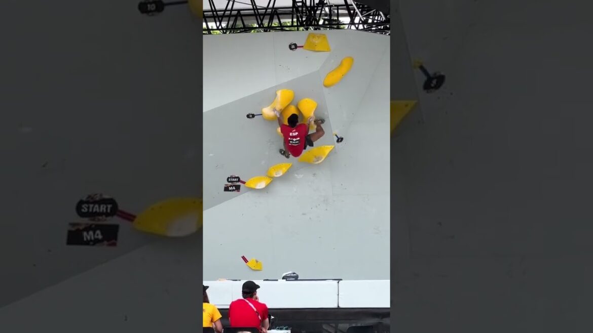 Competition mode activated ✅📹 @albergines #Olympics #SportEdit #SportsTok #Climbing