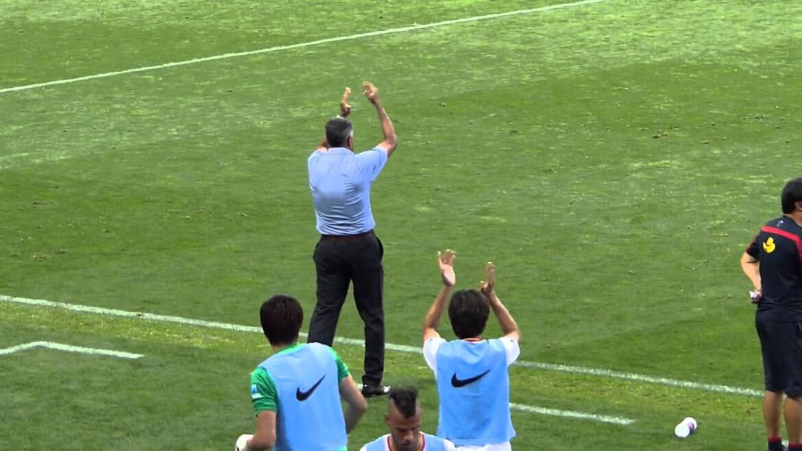 J.League: Urawa Reds vs. Kashima Antlers - Goals by Antlers' Gaku Shibasaki