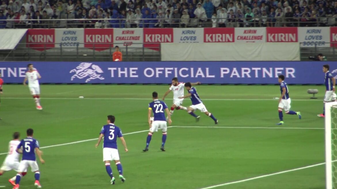 Eiji Kawashima saves a Syrian player's curved shot! 17.06.07 Japan National Team 1 - 1 Syria National Team