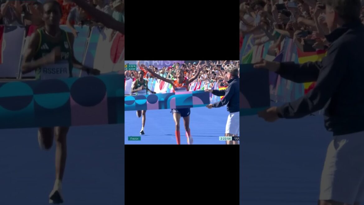 Sifan Hassan 🇳🇱 wins gold at #Paris2024 in the Women's Marathon with a record time of 2:22:55.