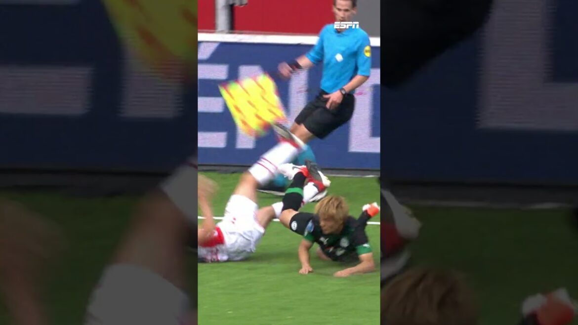 Ko Itakura tackles 💪 Ko Itakura tackles 💪