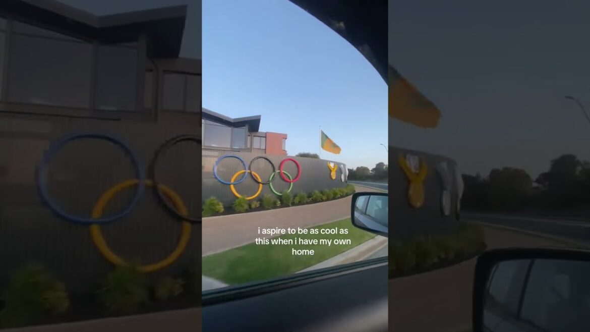 Olympic spirit at its peak. ❤️📹: @lucy.dowlinggg #Olympics #Paris2024 #Sports