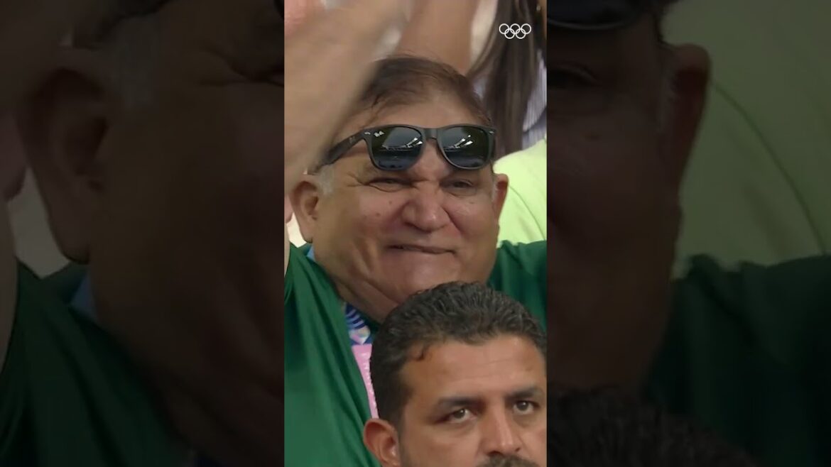 Olympic record & Pakistan’s first gold medal 🤯🇵🇰