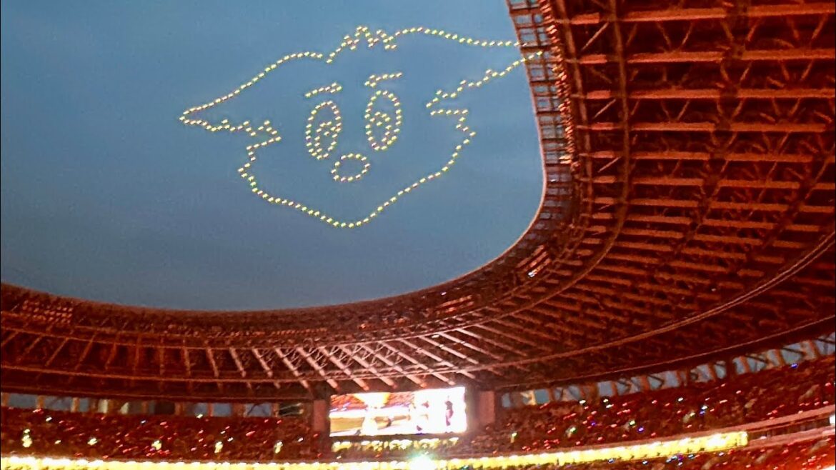 [My ears move]Drone Pal appears in the Tokyo night sky[Shimizu vs Yokohama FC]2024/9/28 National Stadium