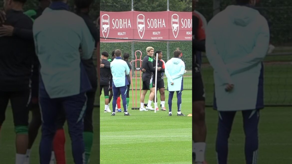 Tomiyasu is SO HAPPY to be back in Arsenal training π Tomiyasu is SO HAPPY to be back in Arsenal training π