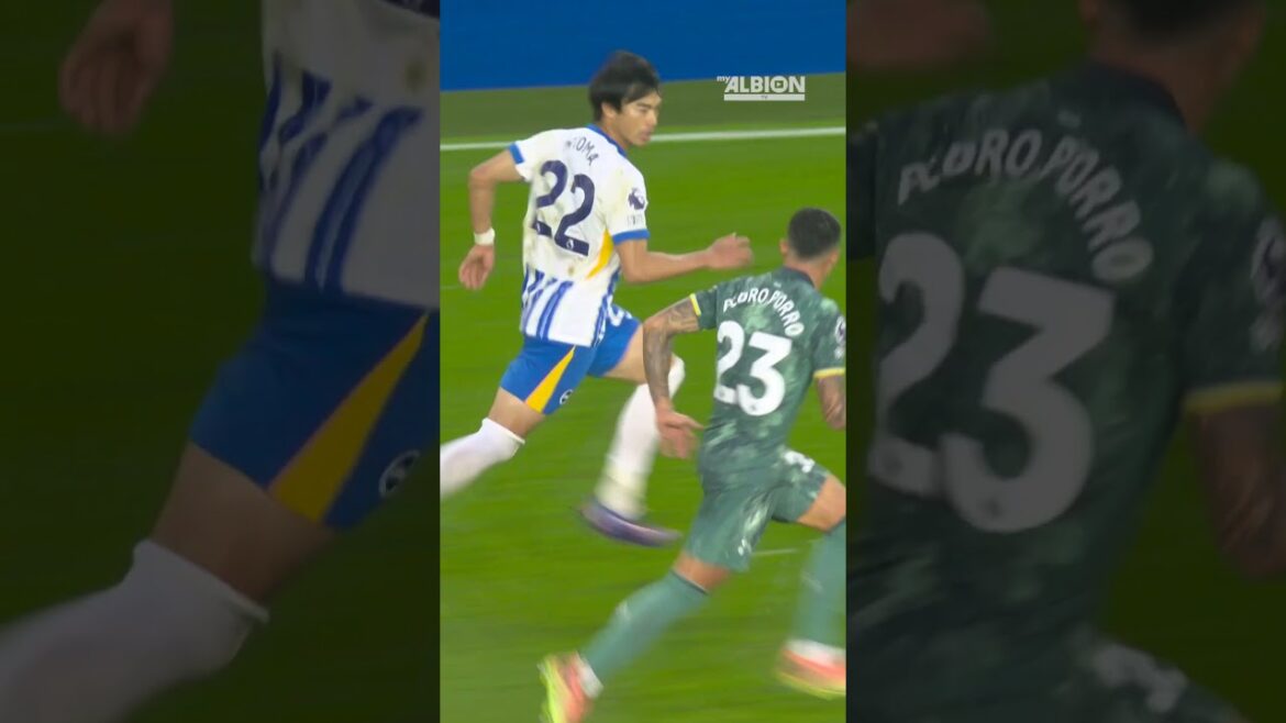 Mitoma DOMINATES Spurs! 🥶 #brightonandhovealbion #tottenhamhotspur #premierleague #mitoma Mitoma DOMINATES Spurs! 🥶 #brightonandhovealbion #tottenhamhotspur #premierleague #mitoma