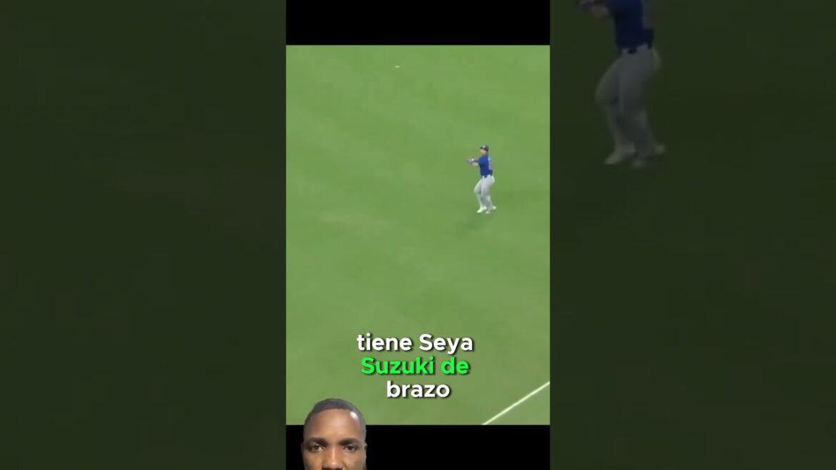 Seiya Suzuki has a tremendous Arm #mlb #mlbdeportes #mlbfavoritos #shorts