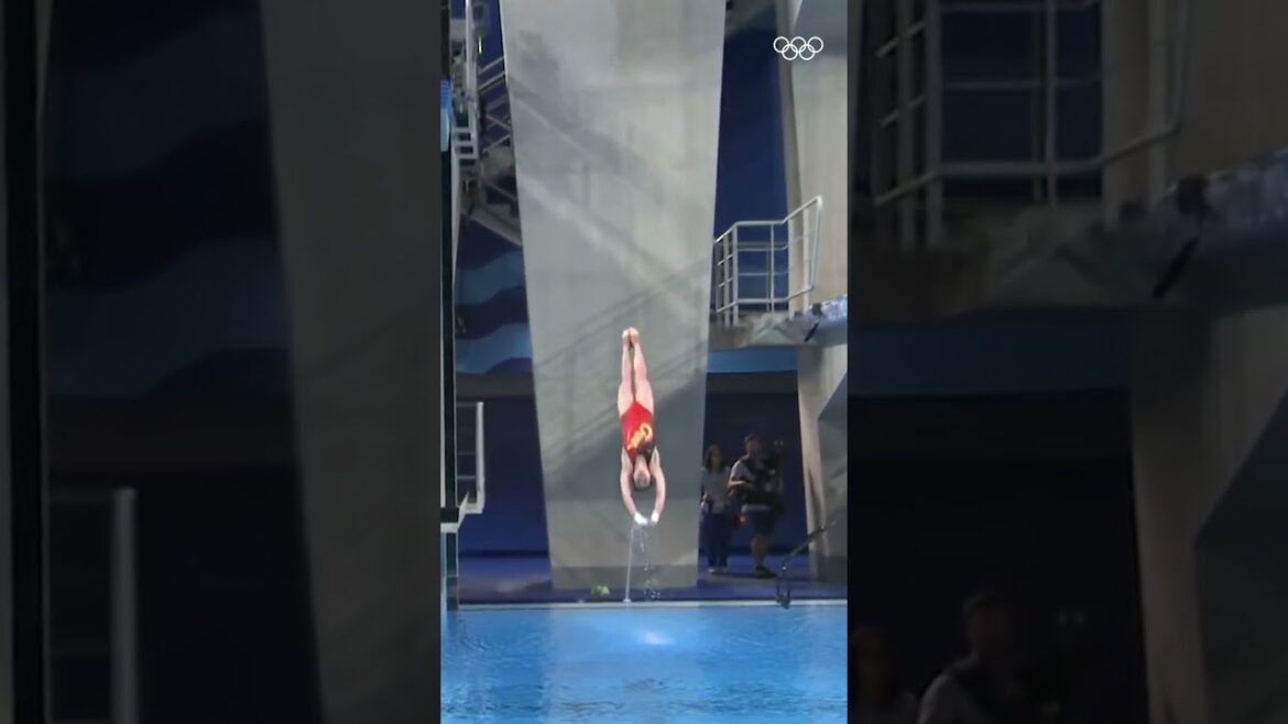 Quan Hongchan does it again!🏅🏅#Paris2024 #Olympics