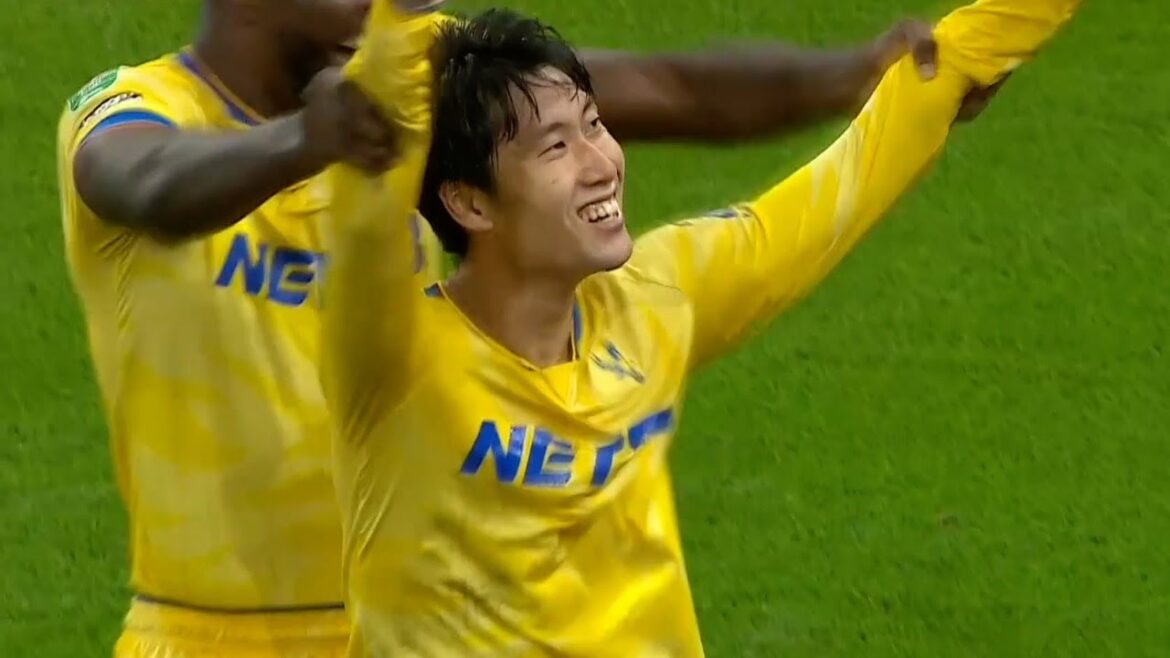 Daichi Kamata scores his second goal of the season! A powerful middle shot that leads the team to victory![October 31st]