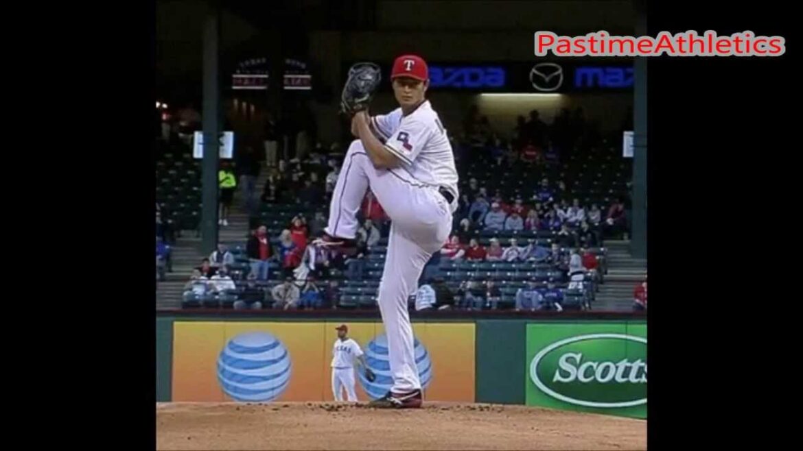 Yu Darvish Pitching Slow Motion CURVEBALL - Texas Rangers MLB Japan WBC