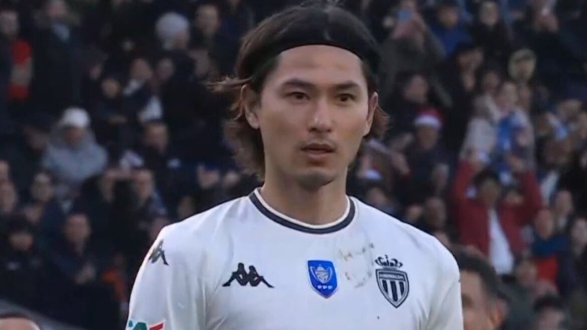 Takumi Minamino gets a PK and assists from a wonderful breakthrough! Contribute to the victory in the cup match![December 23rd]