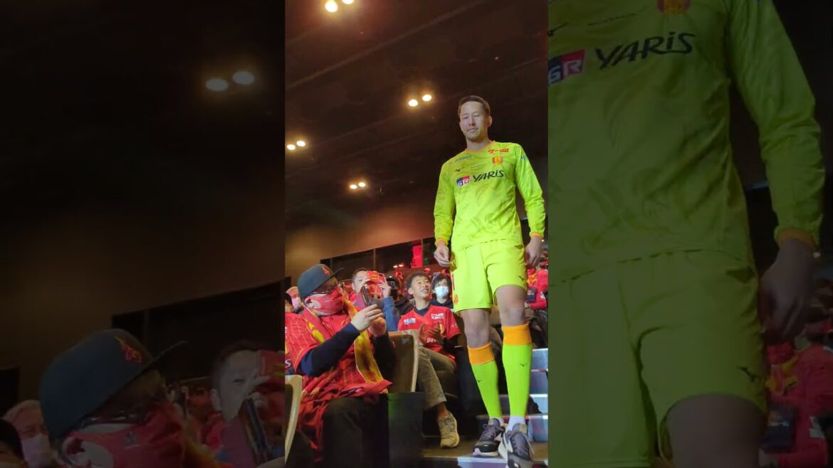 Schmidt Daniel (Nagoya Grampus) Appearance scene at the new system presentation
