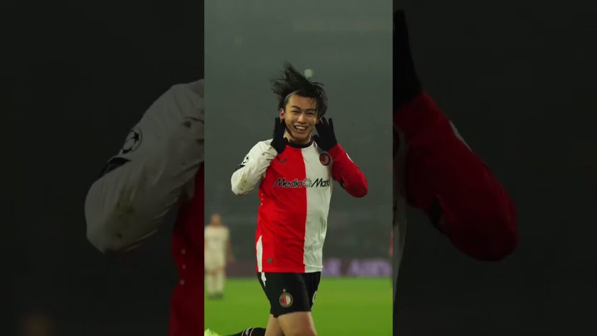 The finishing touch… 😍 Ayase Ueda 🇯🇵 The finishing touch… 😍 Ayase Ueda 🇯🇵