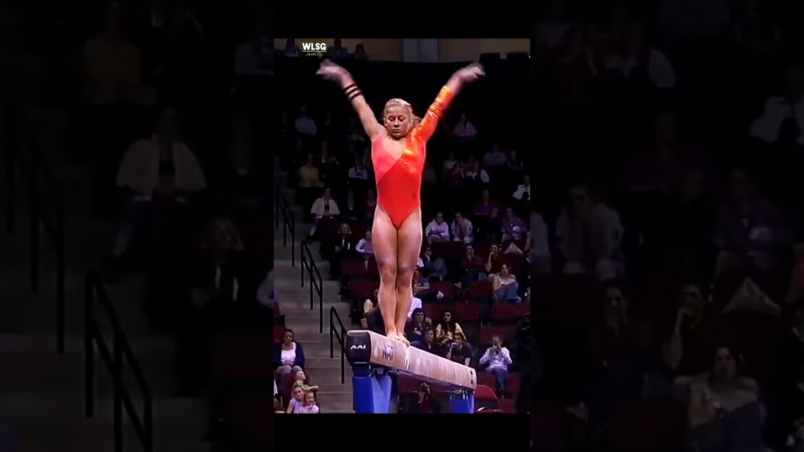 Gymnastics at the Tokyo Olympics: Breaking Boundaries 💯 ll #shorts #jimnastik #sports ✔️ ll